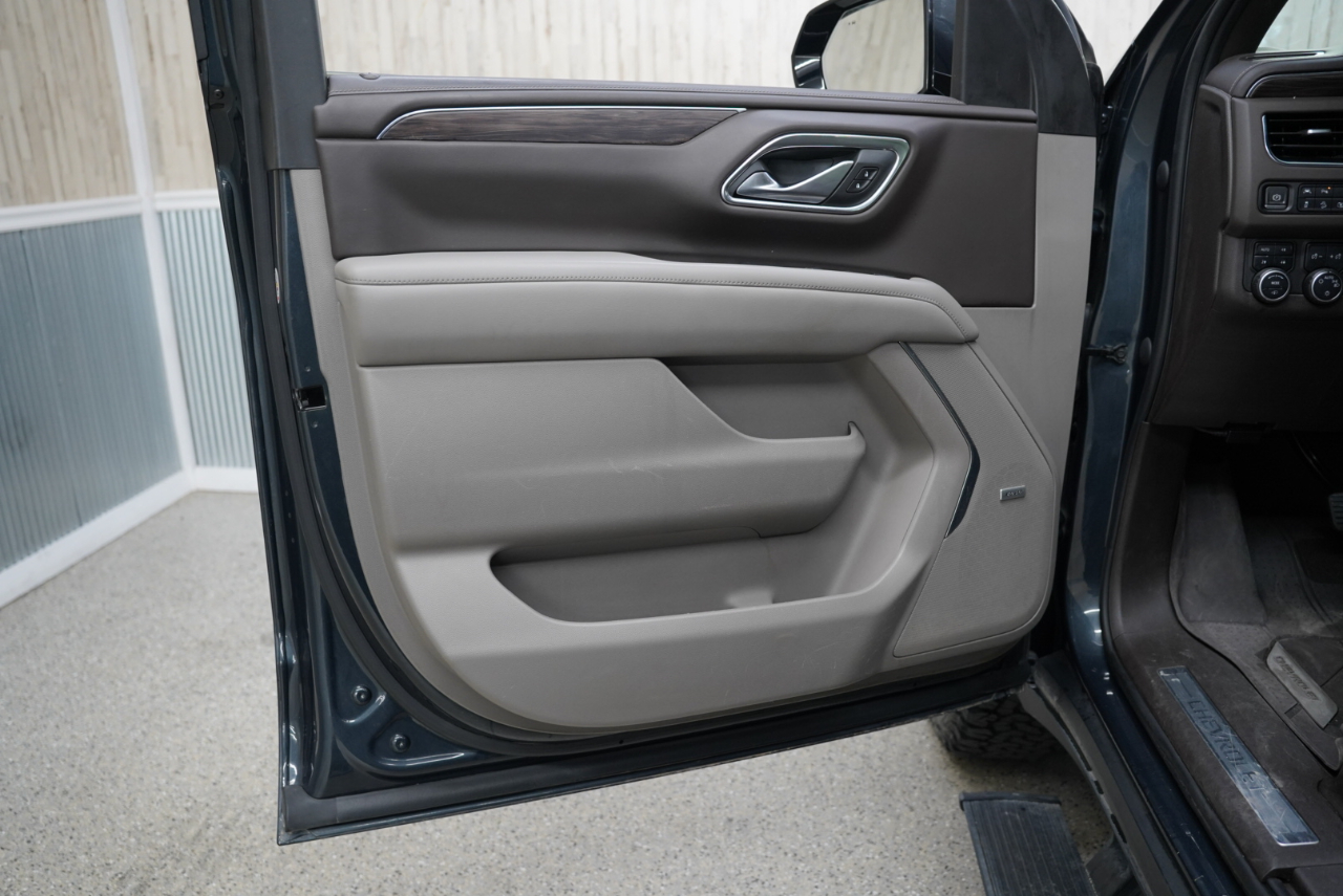 Chevrolet Suburban 4WD 4dr Z71 2022