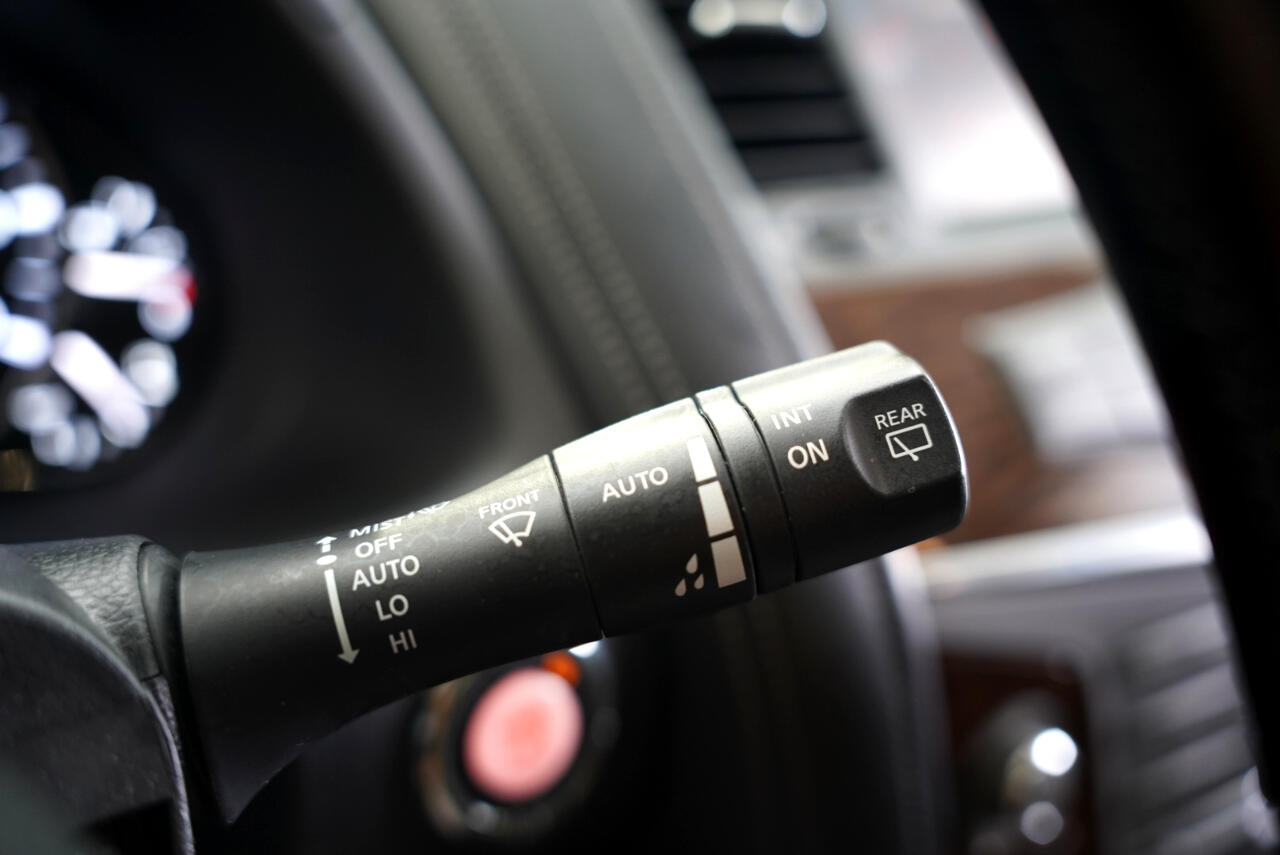 Nissan Armada 4x2 SL 2019