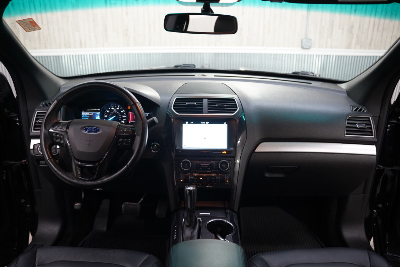 Ford Explorer XLT 4WD 2017