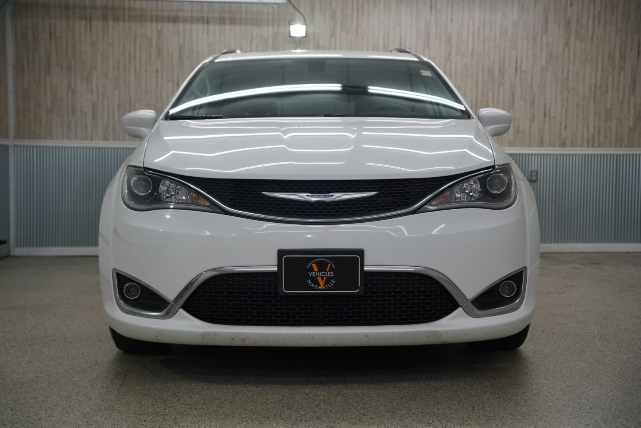 Chrysler Pacifica Touring-L FWD 2017