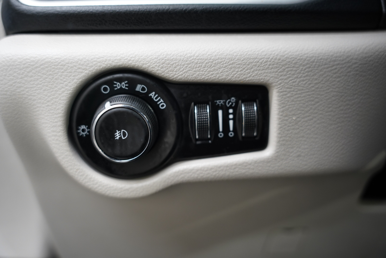 Chrysler Pacifica Touring-L FWD 2017