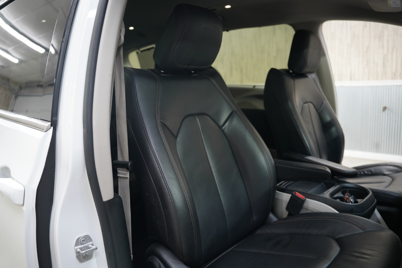 Chrysler Pacifica Touring-L FWD 2017