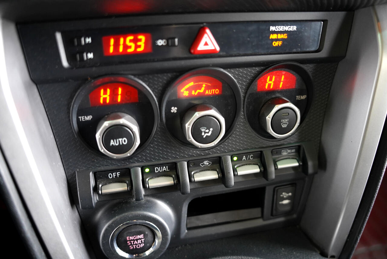 Subaru BRZ 2dr Cpe Man Limited 2015