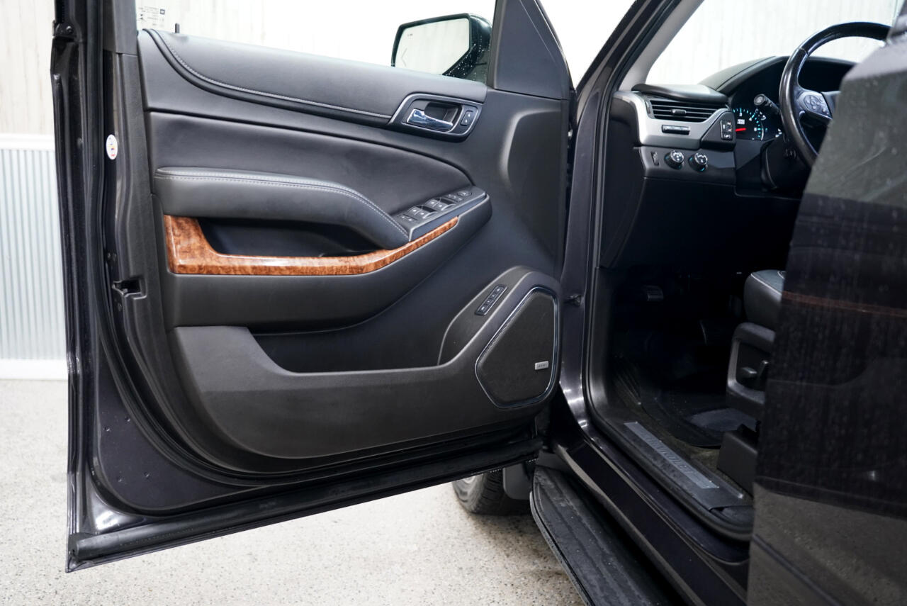 Chevrolet Suburban 4WD 4dr 1500 Premier 2018