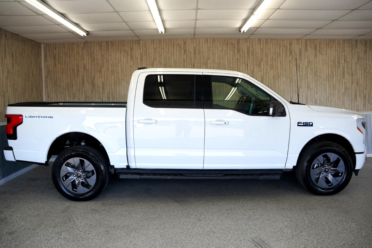 Ford F-150 Lightning Flash 4WD SuperCrew 5.5' Box 2025