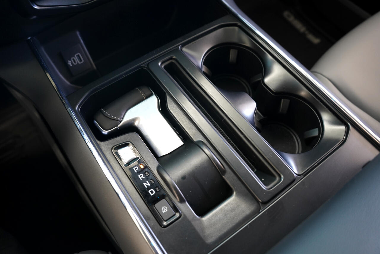 Ford F-150 Lightning Flash 4WD SuperCrew 5.5' Box 2025