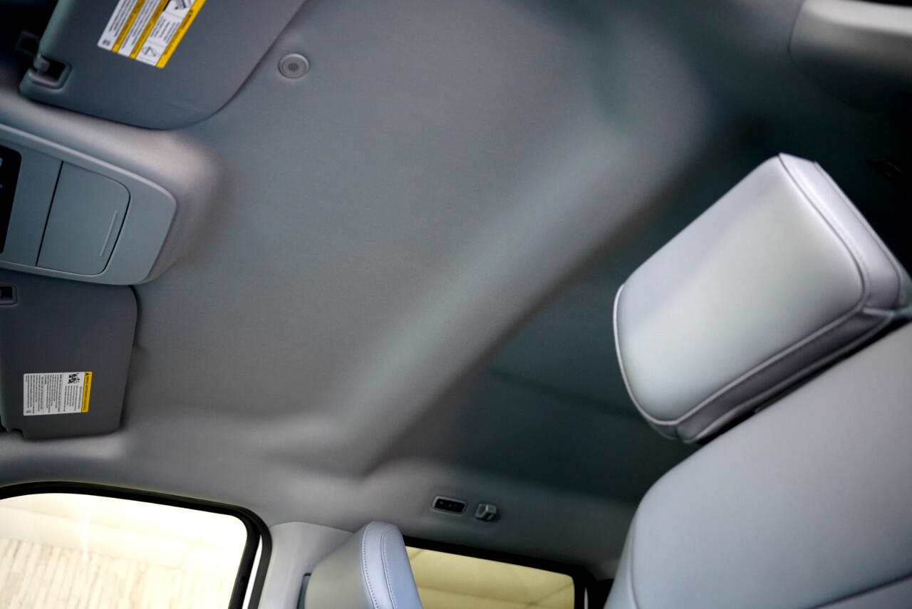 Ford F-150 Lightning Flash 4WD SuperCrew 5.5' Box 2025