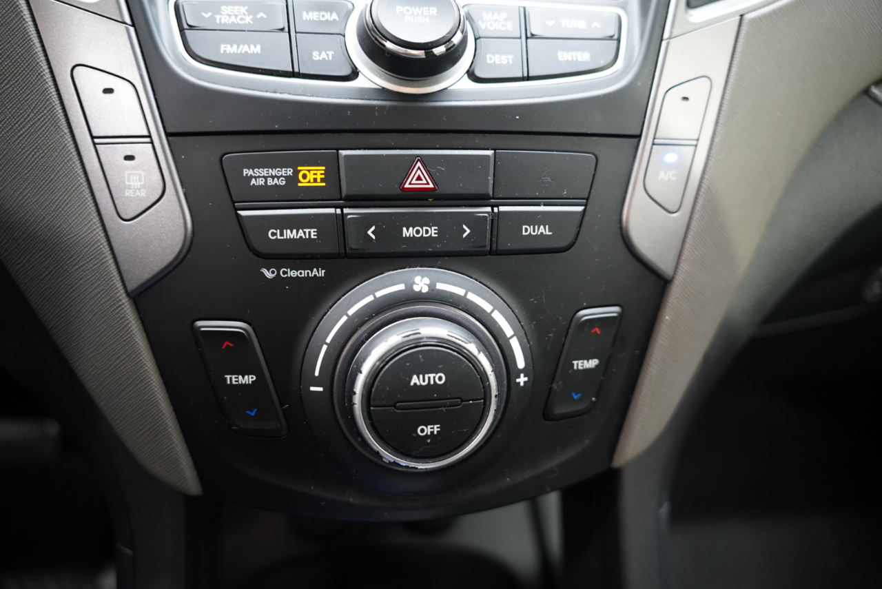 Hyundai Santa Fe Sport FWD 4dr 2.0T 2014