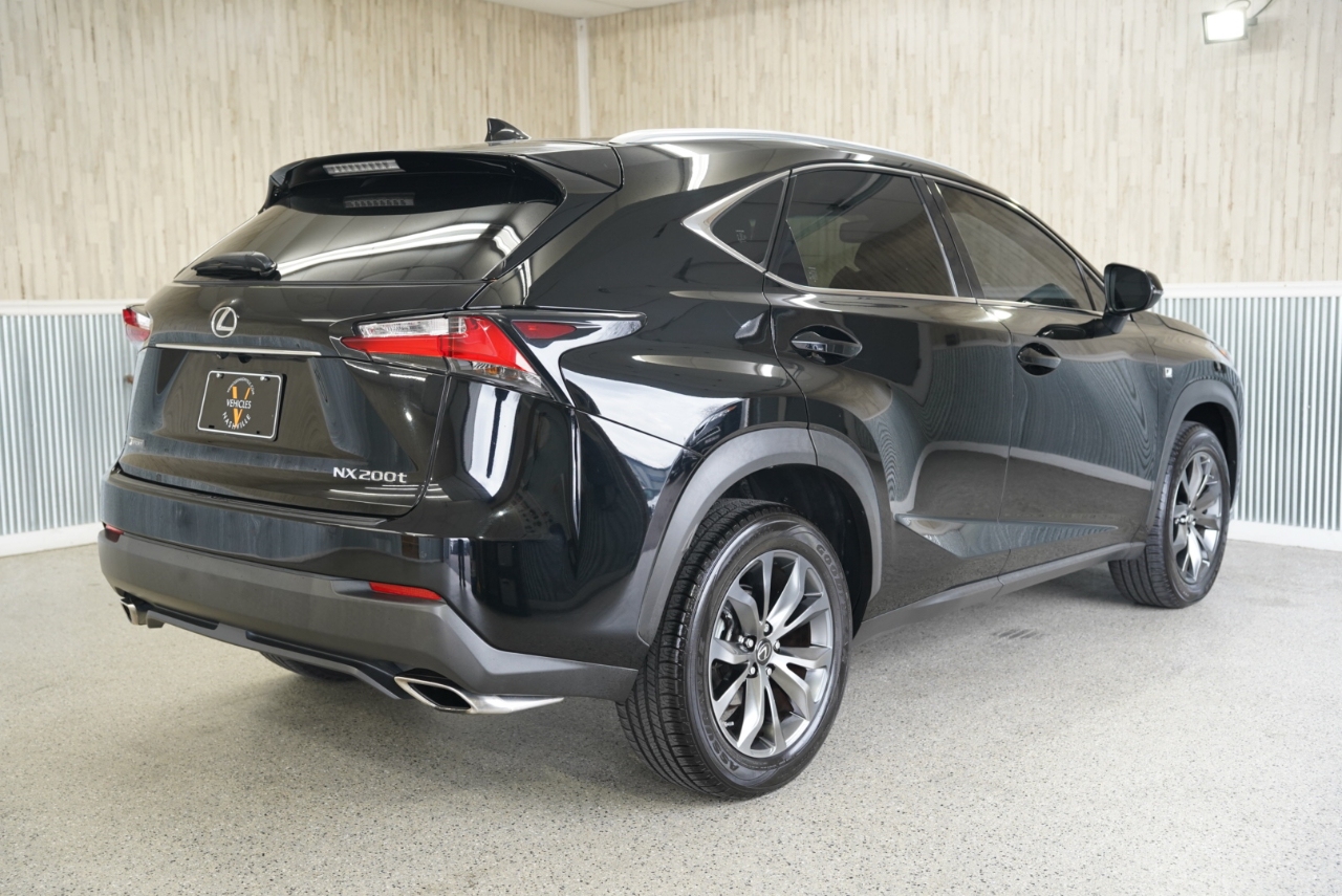 Lexus NX 200t  2016