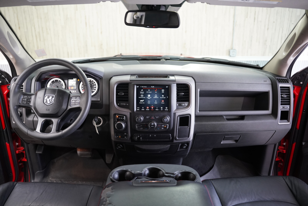 RAM 1500 Classic Express 4x4 Crew Cab 5'7" Box 2019