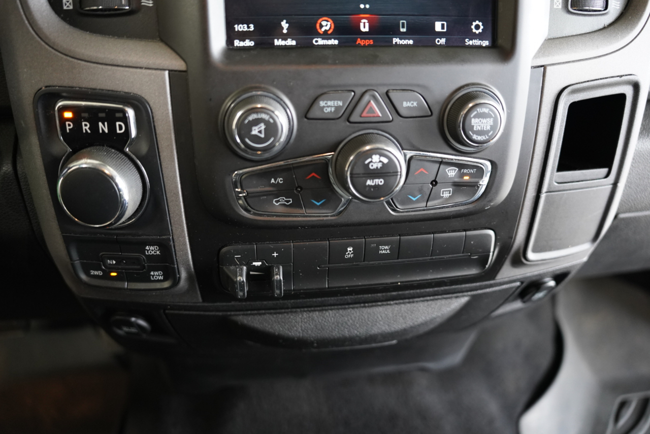 RAM 1500 Classic Express 4x4 Crew Cab 5'7" Box 2019