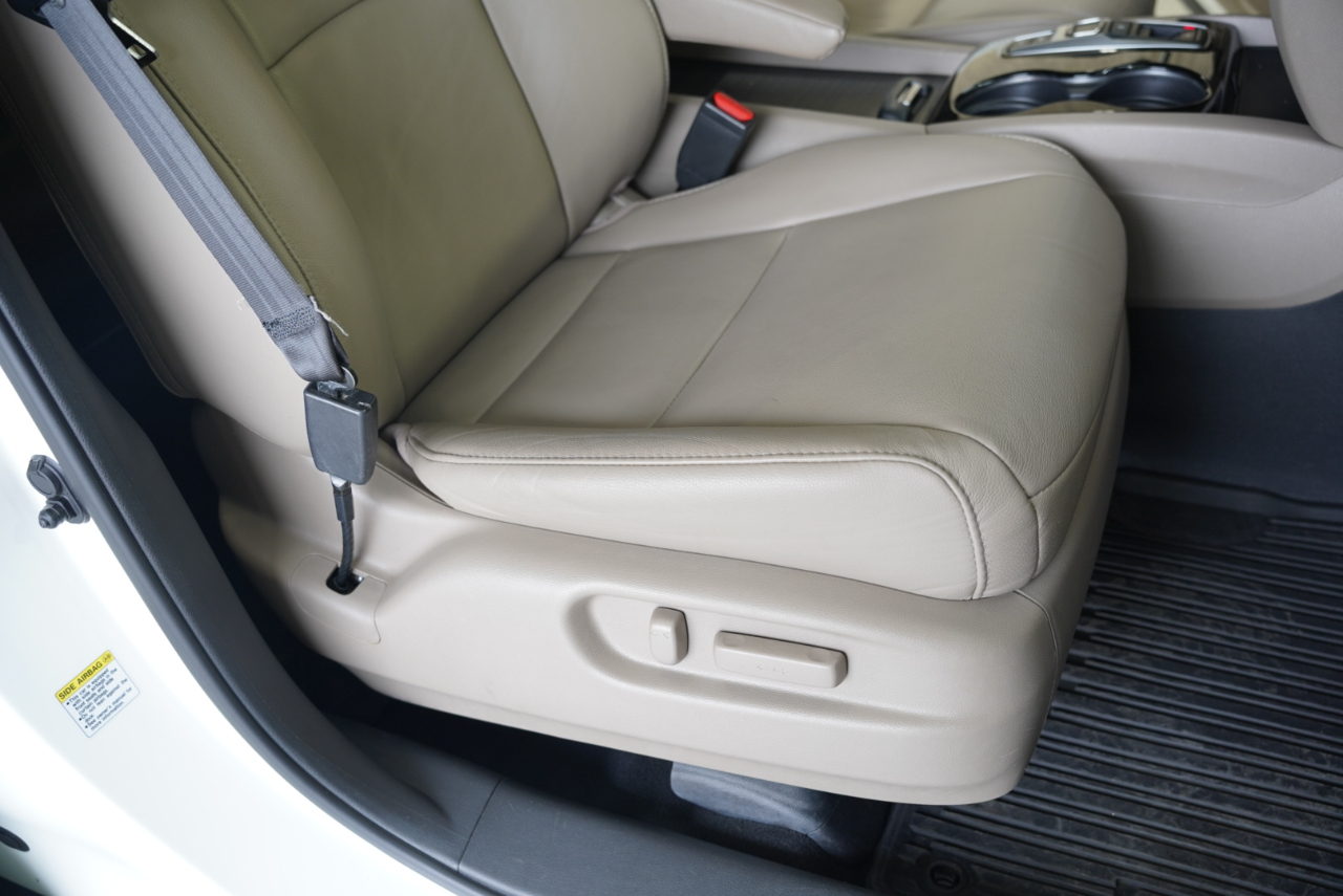 Honda Pilot AWD 4dr Touring w/RES & Navi 2016