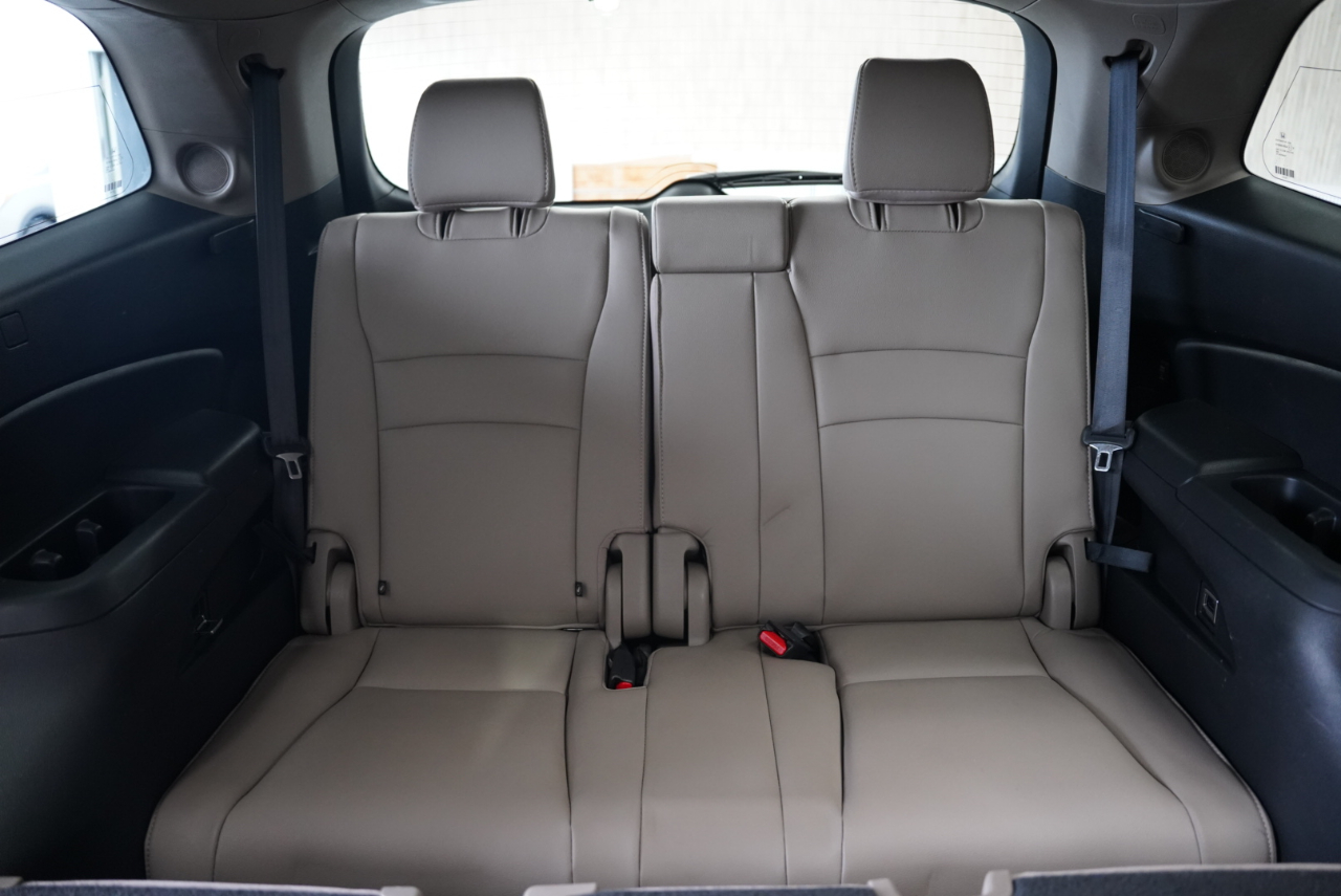 Honda Pilot AWD 4dr Touring w/RES & Navi 2016