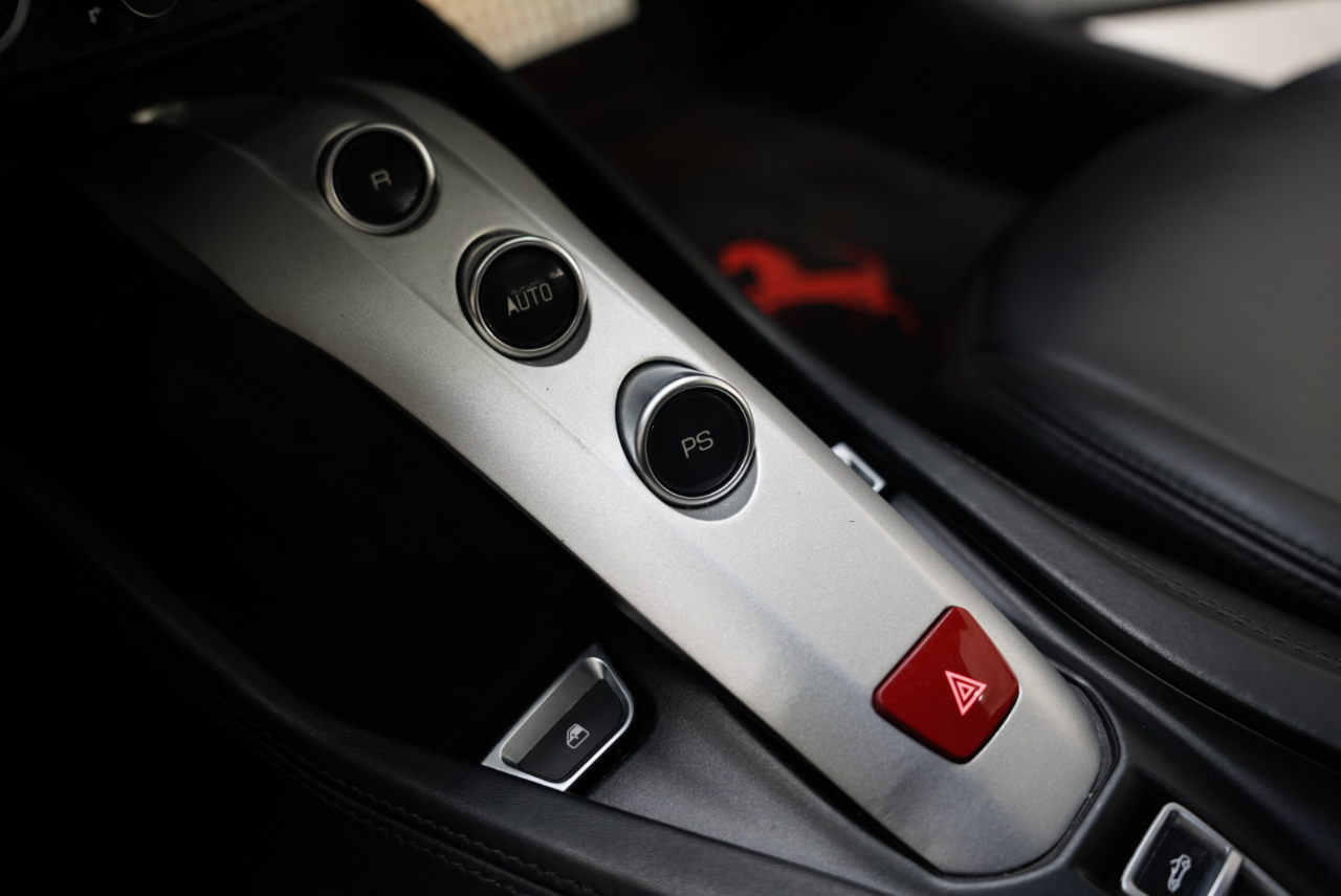 Ferrari California T 2dr Conv 2016