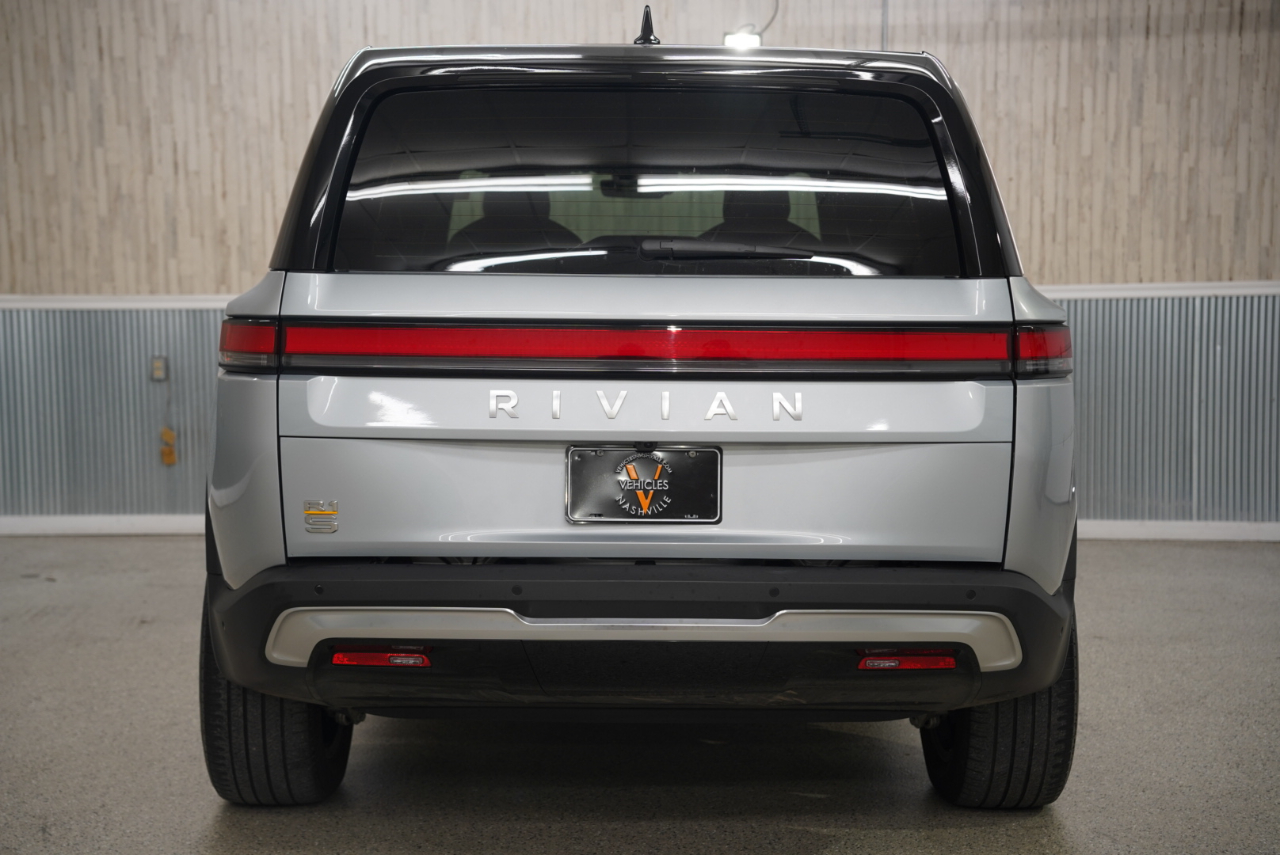 Rivian R1S Adventure Quad-Motor Large Pack 2023