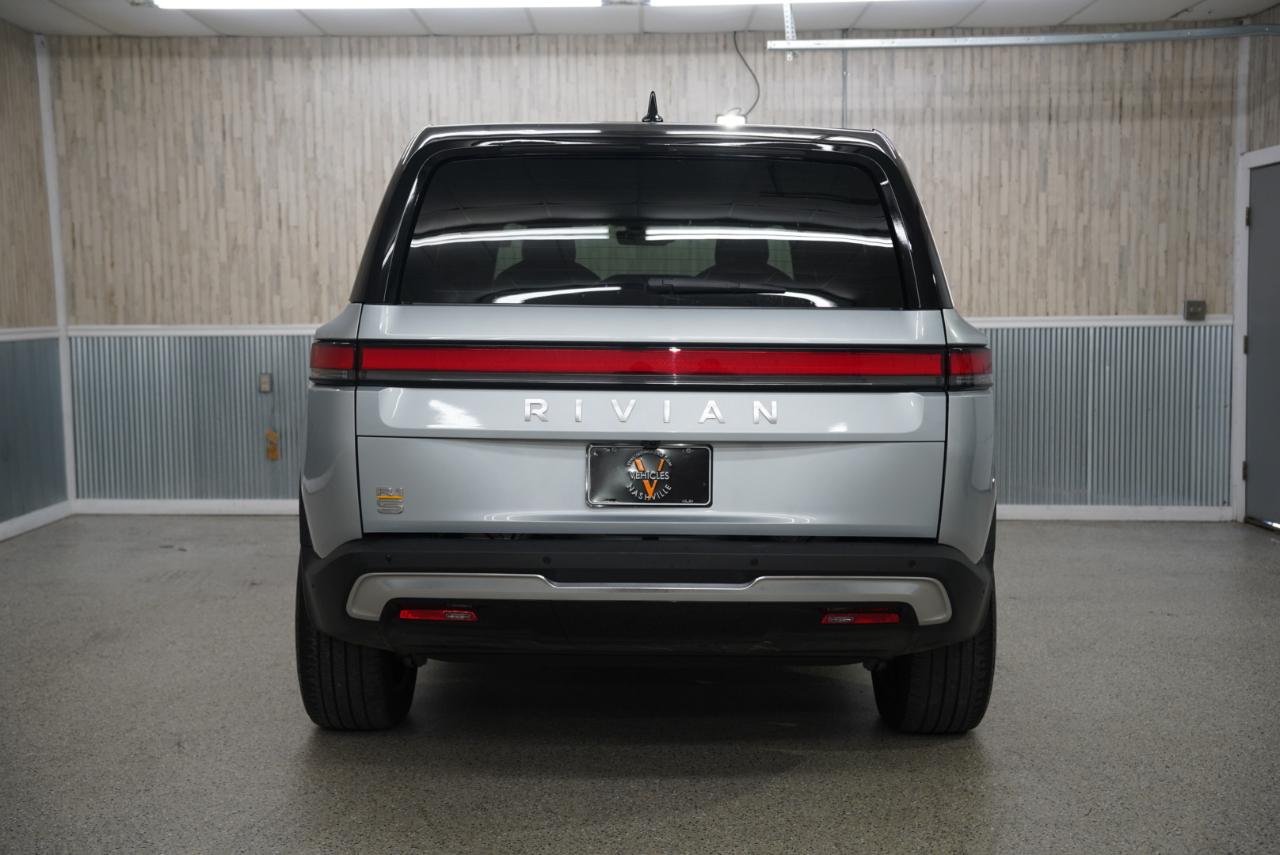 Rivian R1S Adventure Quad-Motor Large Pack 2023