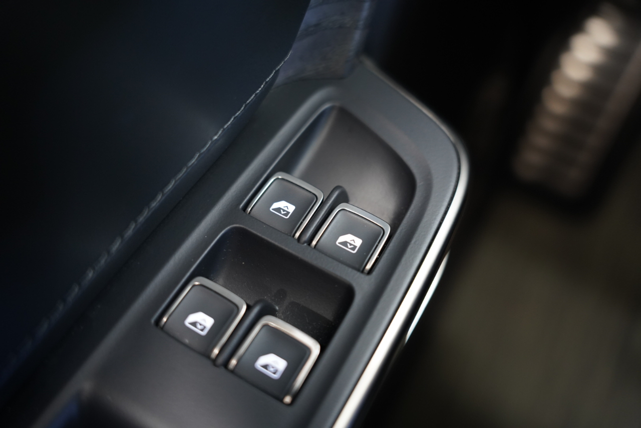 Rivian R1S Adventure Quad-Motor Large Pack 2023