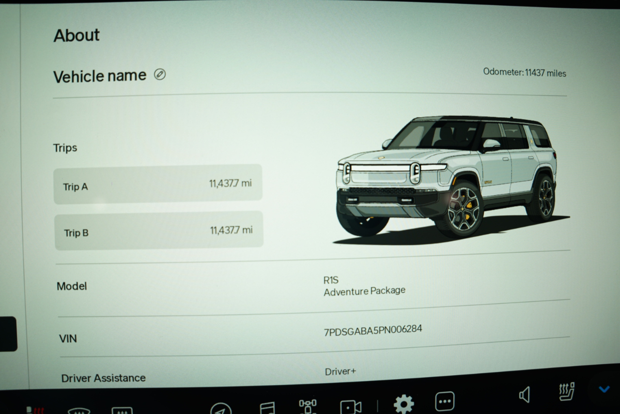 Rivian R1S Adventure Quad-Motor Large Pack 2023