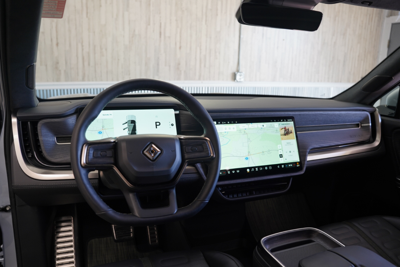 Rivian R1S Adventure Quad-Motor Large Pack 2023