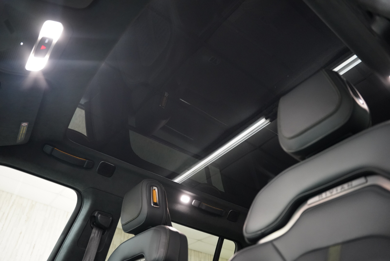 Rivian R1S Adventure Quad-Motor Large Pack 2023