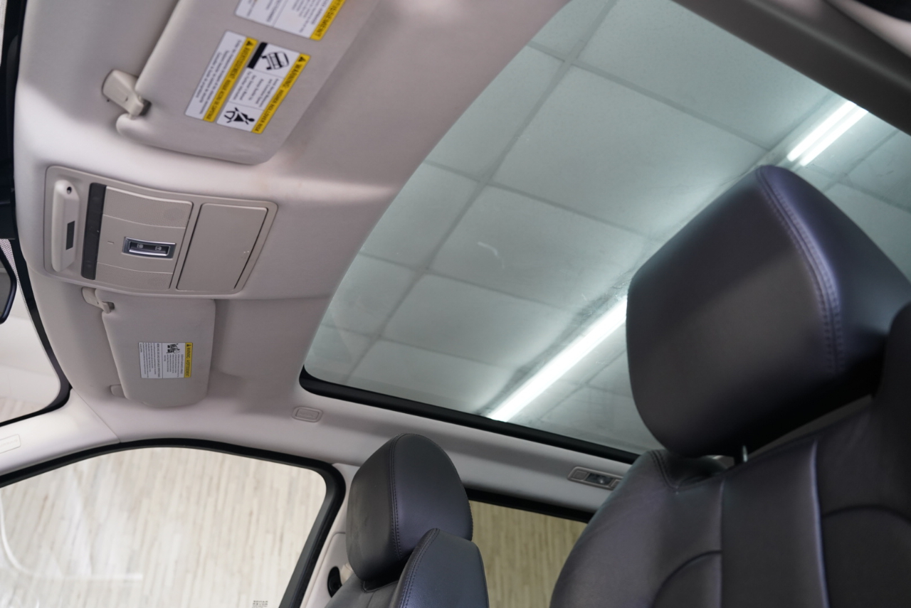 Land Rover Range Rover Evoque 5dr HB Pure Premium 2015