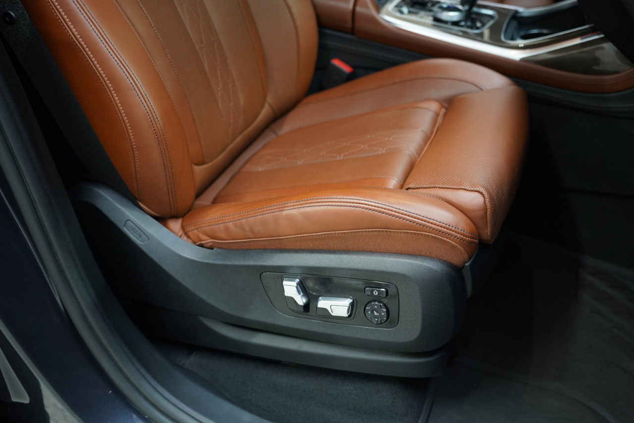 BMW X7 xDrive40i Sports Activity Vehicle 2019