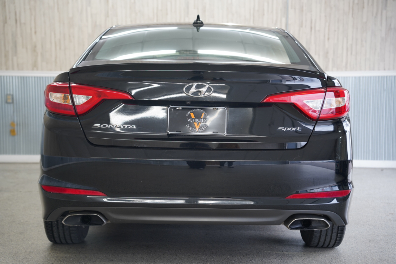 Hyundai Sonata Sport 2.4L 2017