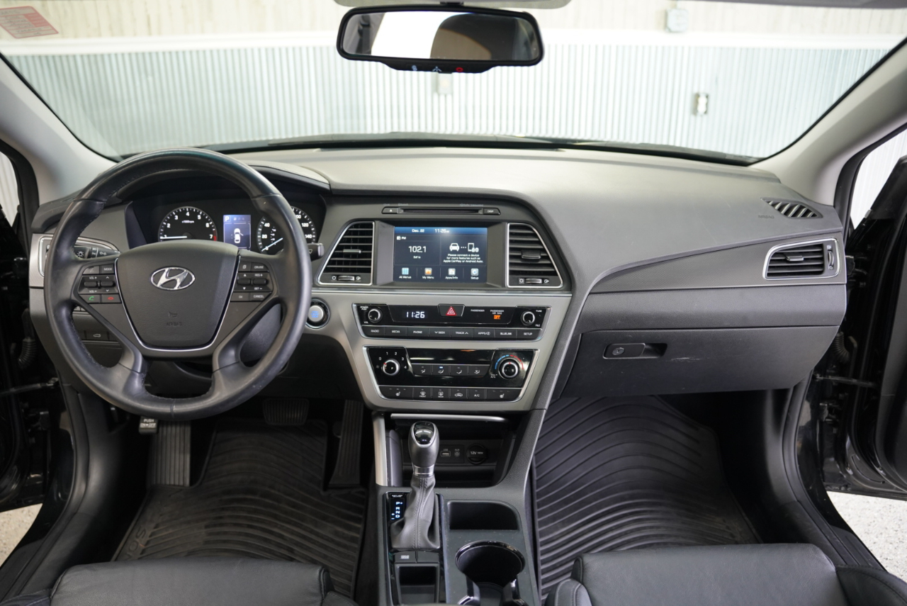 Hyundai Sonata Sport 2.4L 2017