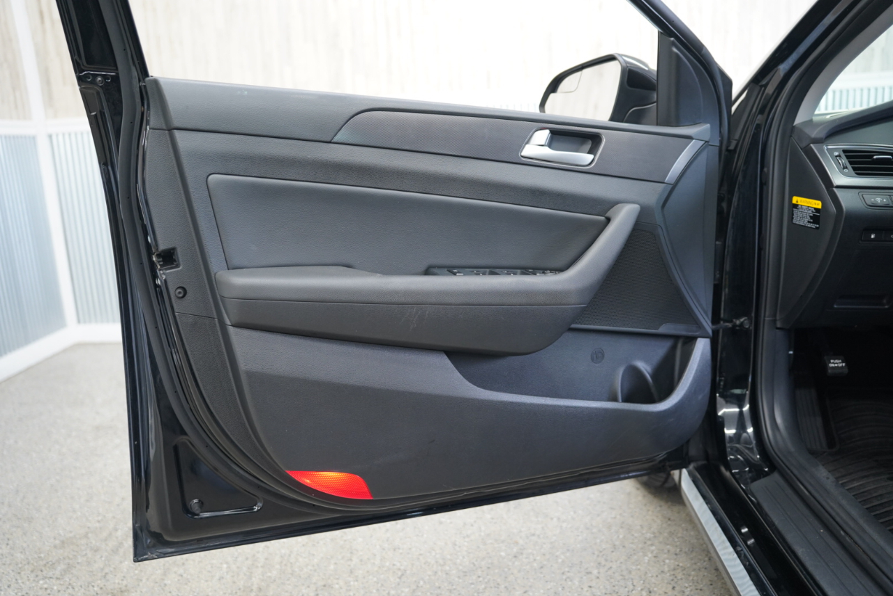 Hyundai Sonata Sport 2.4L 2017