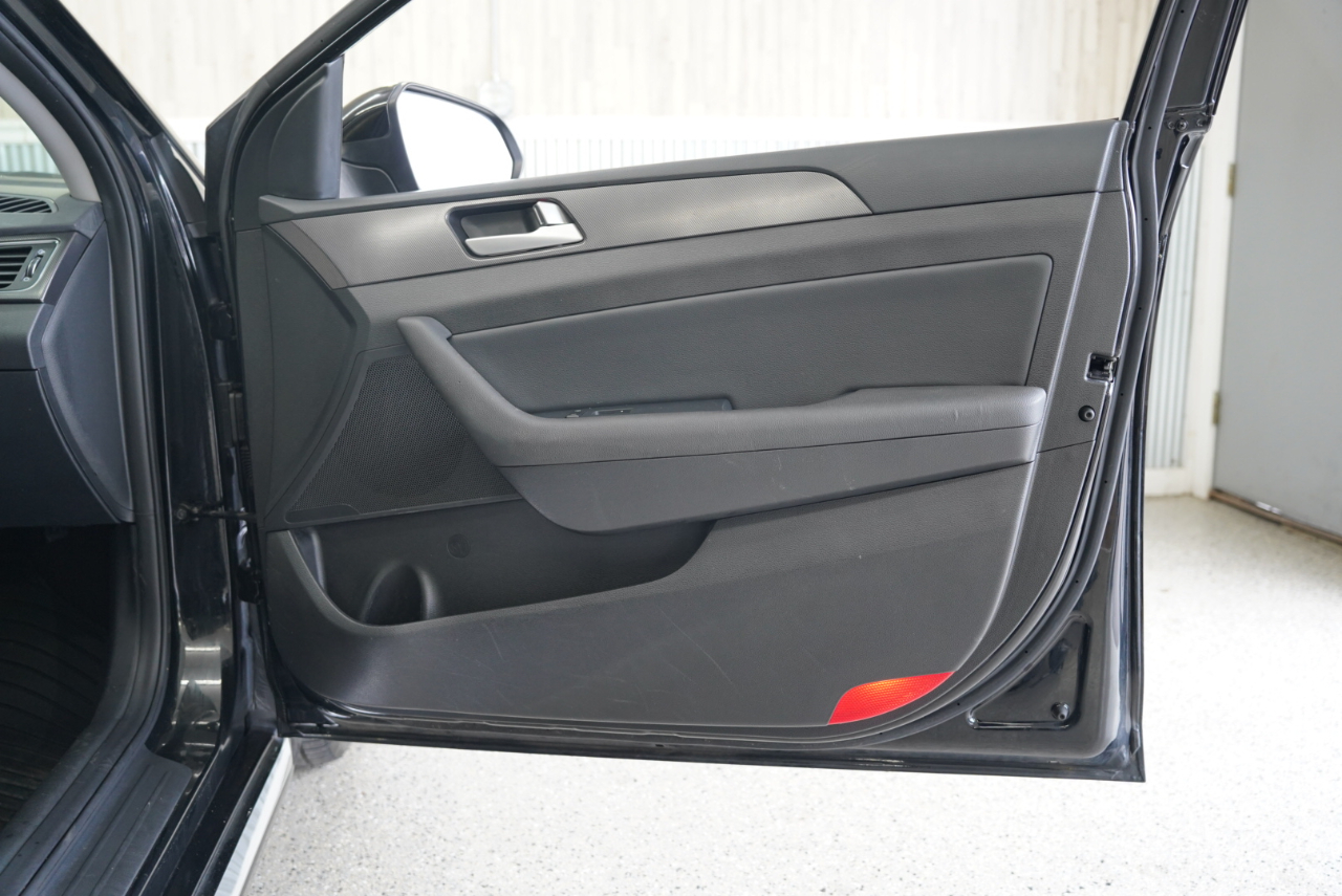 Hyundai Sonata Sport 2.4L 2017