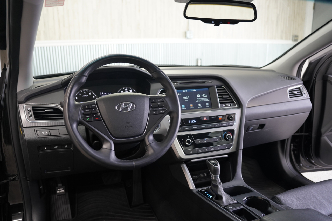 Hyundai Sonata Sport 2.4L 2017