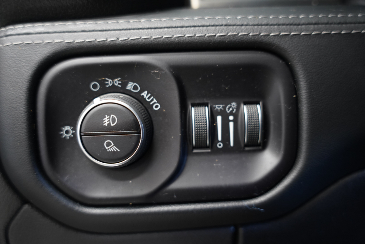 RAM 1500 Limited 4x4 Crew Cab 5'7" Box 2019