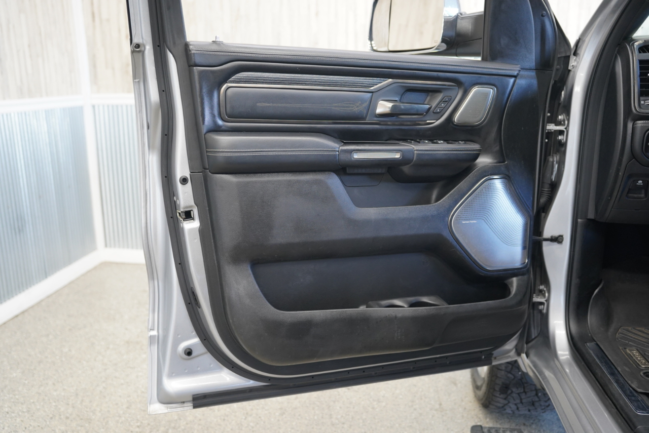 RAM 1500 Limited 4x4 Crew Cab 5'7" Box 2019