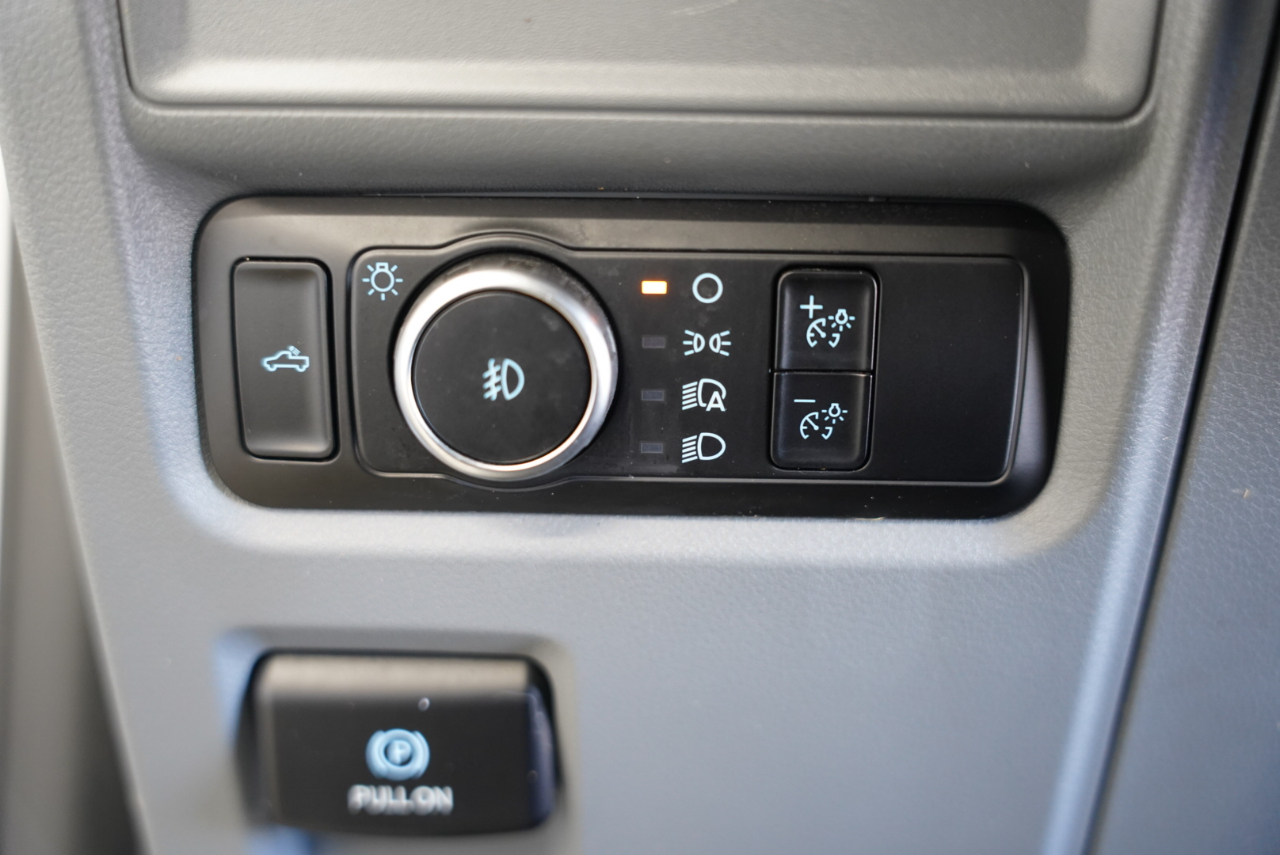 Ford F-150 XL 4WD Reg Cab 6.5' Box 2023