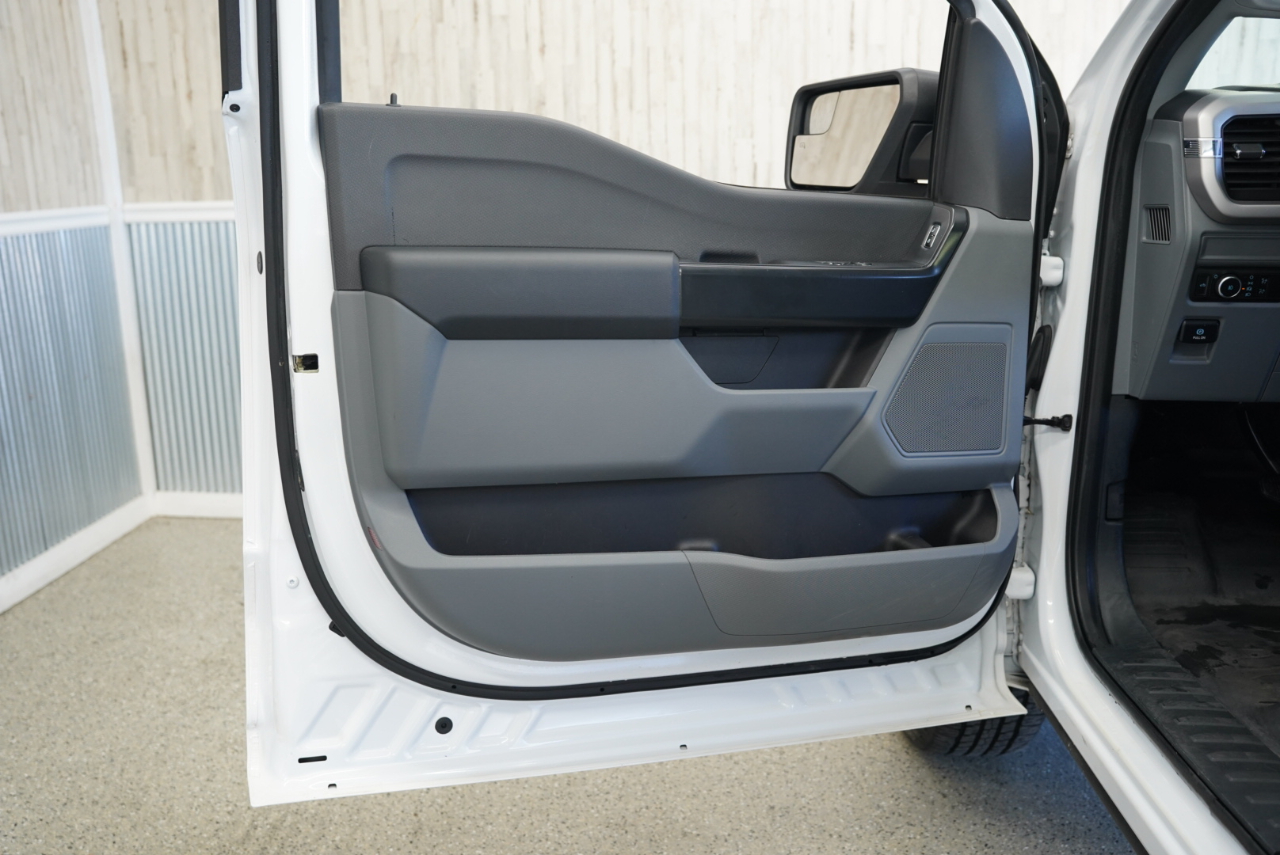 Ford F-150 XL 4WD Reg Cab 6.5' Box 2023