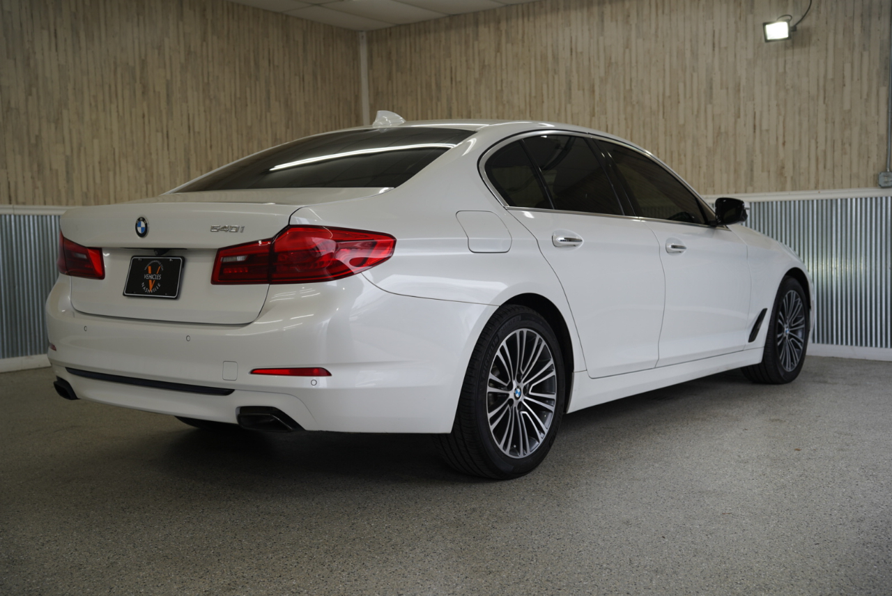 BMW 5 Series 540i Sedan 2018