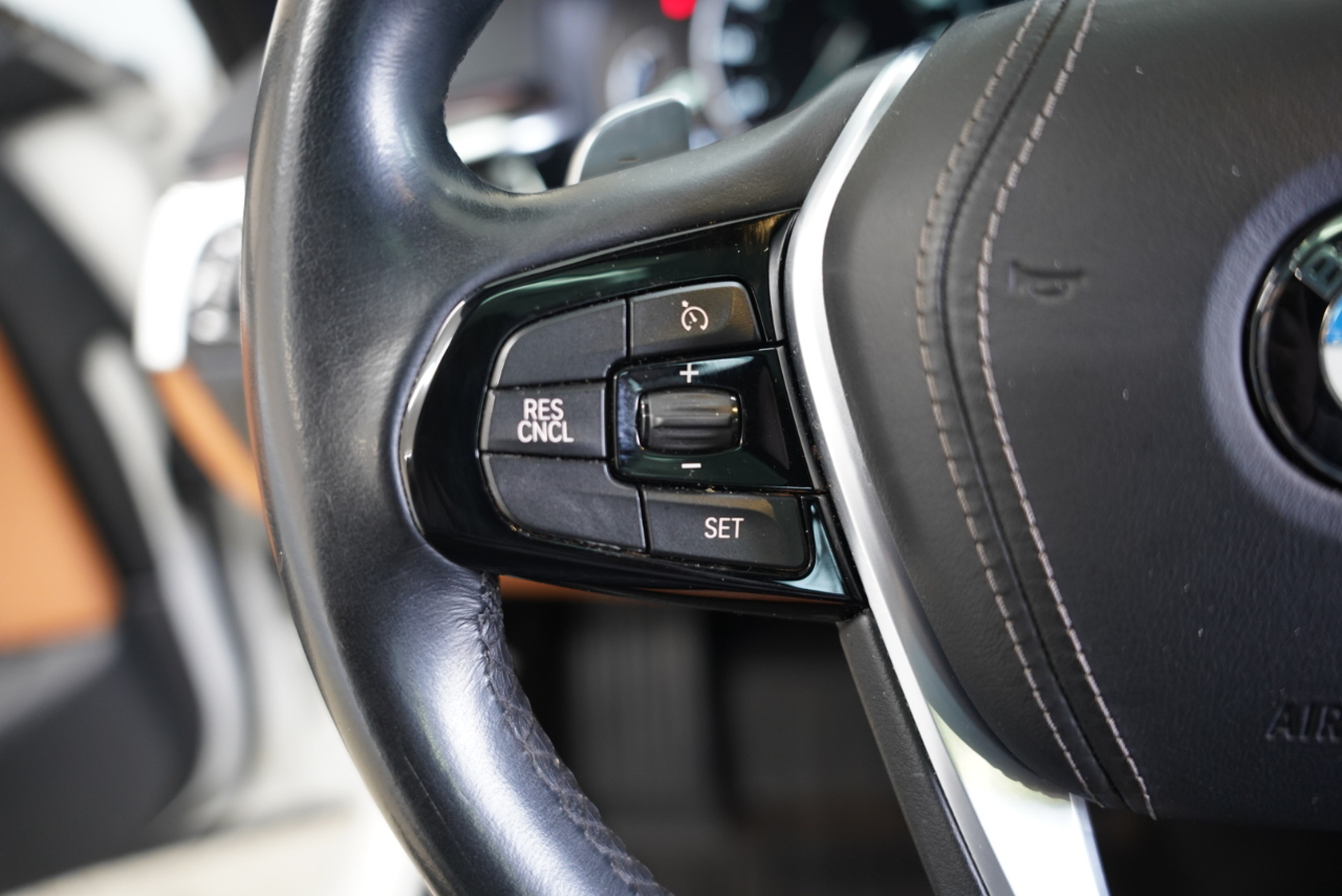 BMW 5 Series 540i Sedan 2018