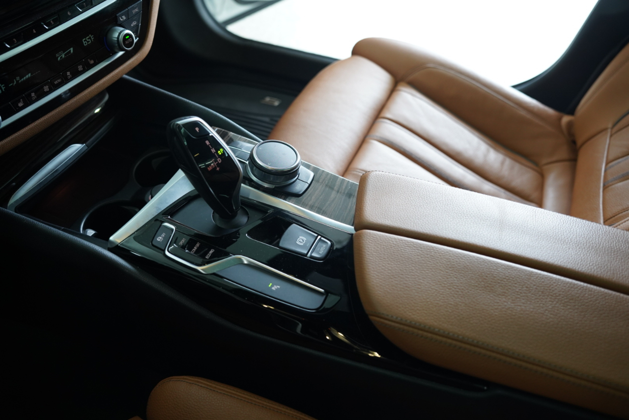 BMW 5 Series 540i Sedan 2018