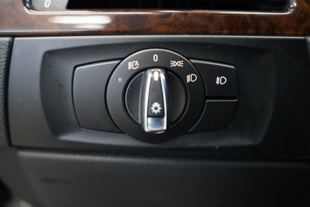 BMW 3 Series 2dr Conv 335i 2011