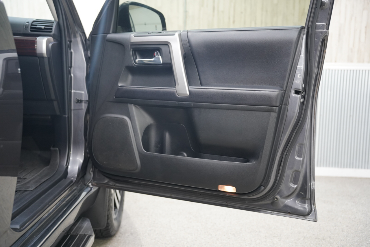 Toyota 4Runner Limited 4WD 2019