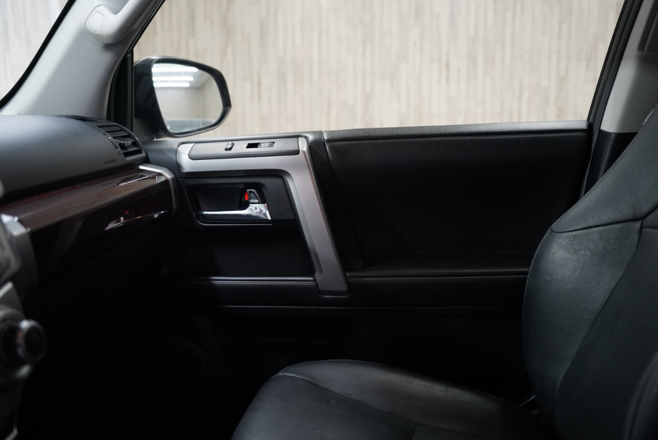 Toyota 4Runner Limited 4WD 2019