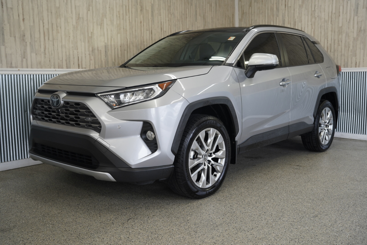 Toyota RAV4 Limited FWD (Natl) 2020