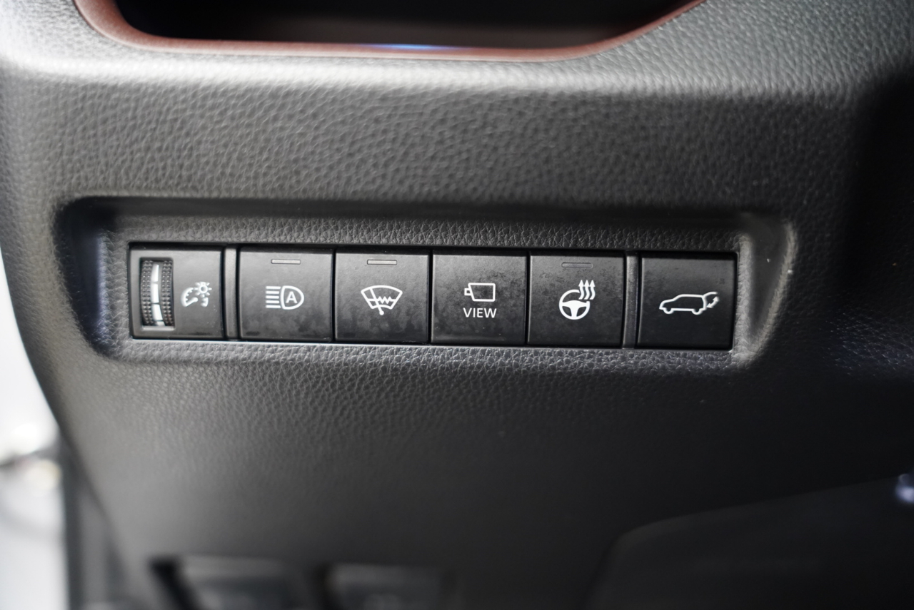 Toyota RAV4 Limited FWD (Natl) 2020