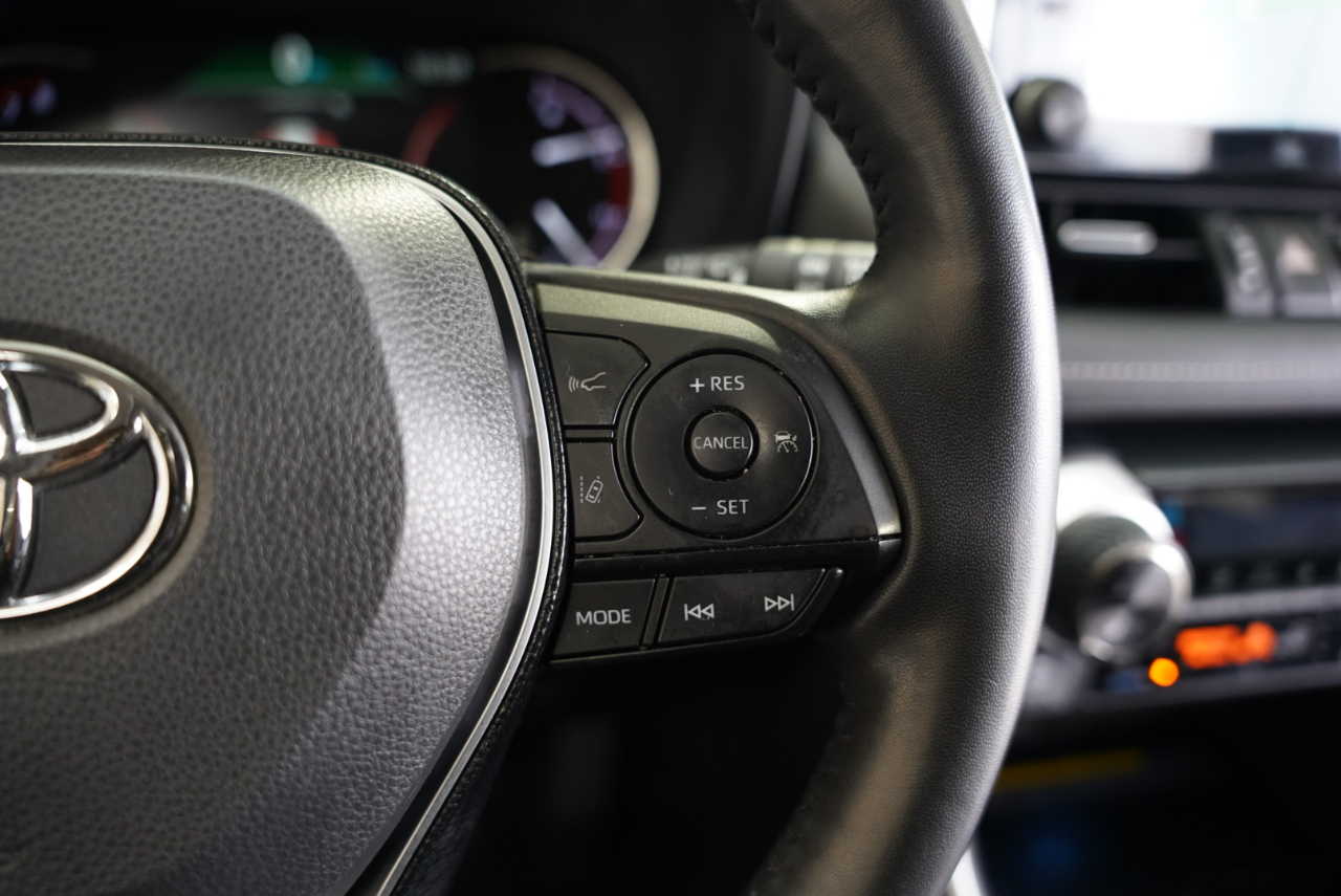 Toyota RAV4 Limited FWD (Natl) 2020