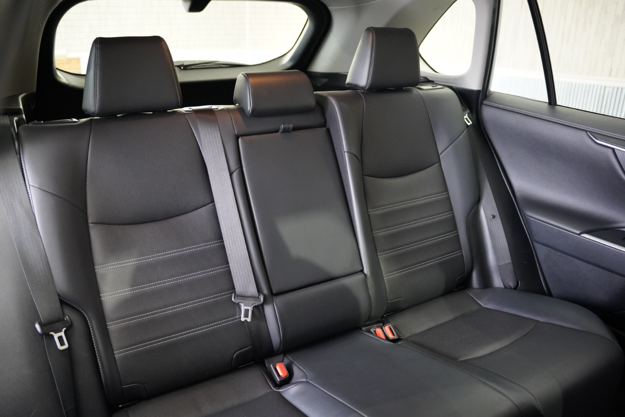 Toyota RAV4 Limited FWD (Natl) 2020