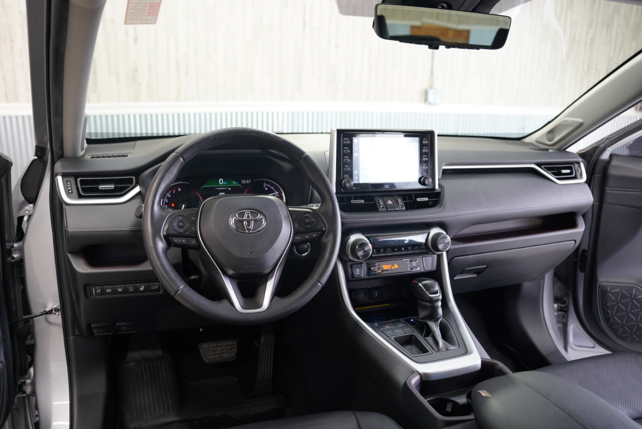 Toyota RAV4 Limited FWD (Natl) 2020