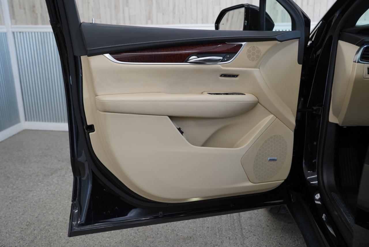 Cadillac XT5 FWD 4dr Premium Luxury 2017