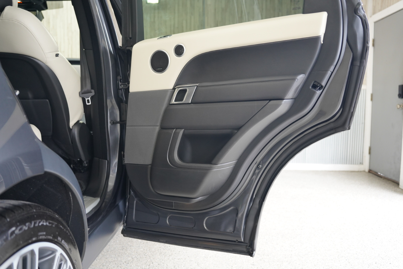 Land Rover Range Rover Sport Turbo i6 MHEV HST 2022