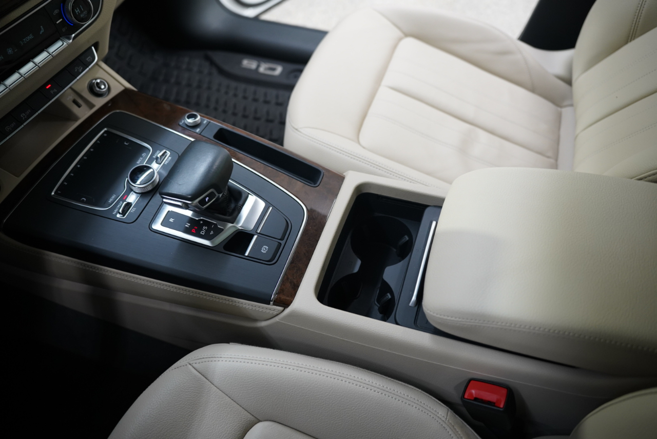 Audi Q5 Premium Plus 45 TFSI quattro 2020