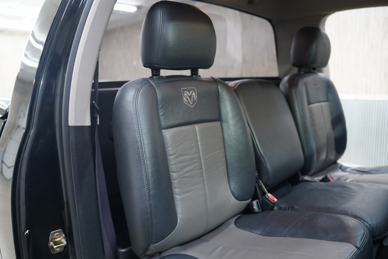 Dodge Ram 1500  2004